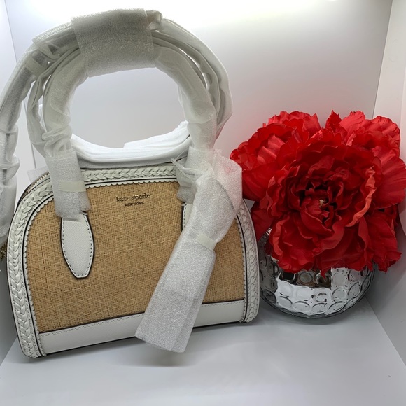 Sold!! Kate Spade ♠️ Medium leather straw satche - Picture 2 of 15